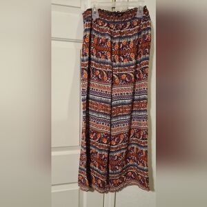 Angie Flared Leg Pants in Size Small.